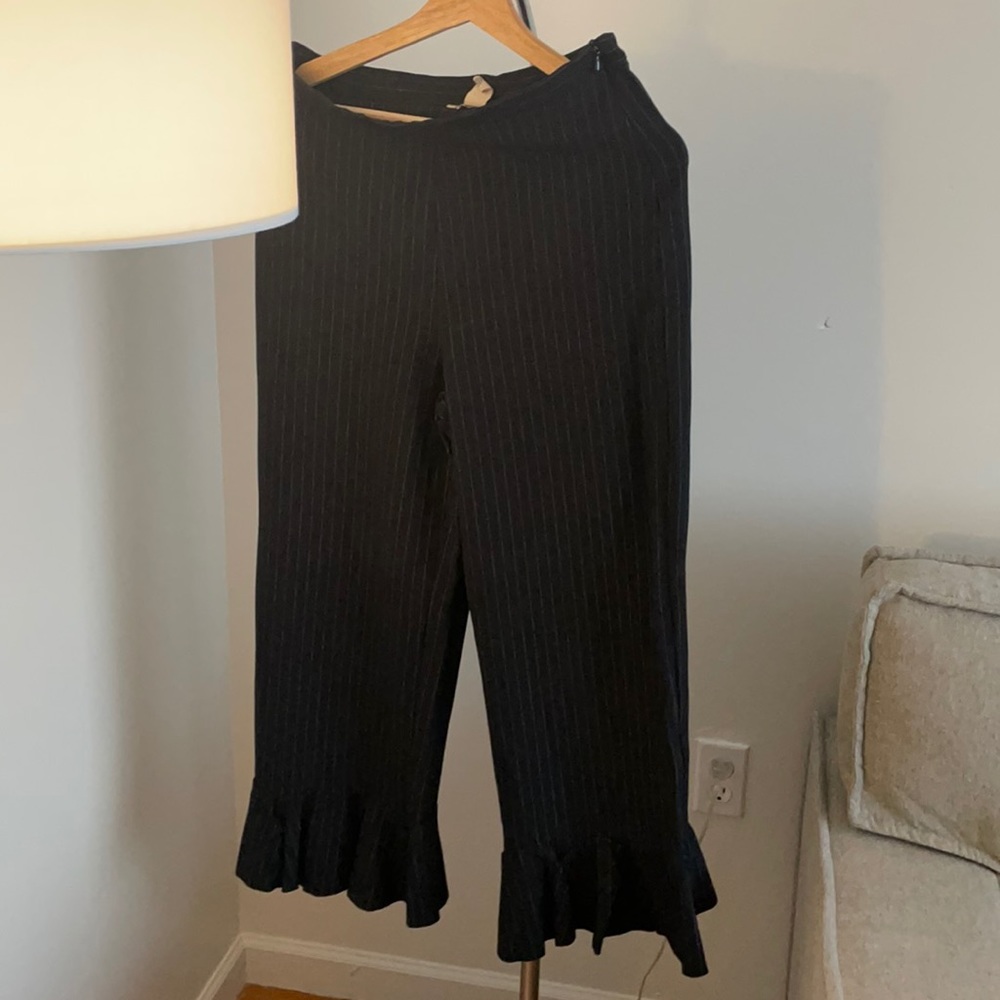 HM striped cropped ruffle pant sz 10